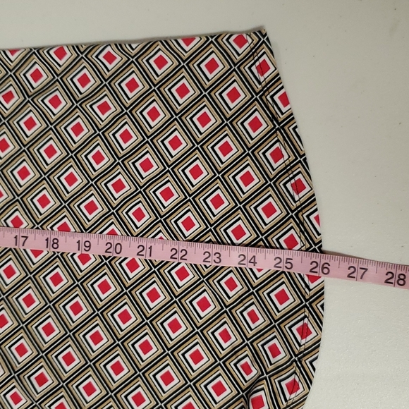 ROZ & ALI Abstract square print zip front Large turned up button sleeve top - Picture 6 of 7